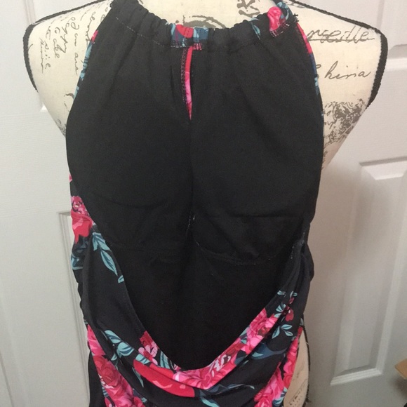 Halter bathing suit - Picture 4 of 4